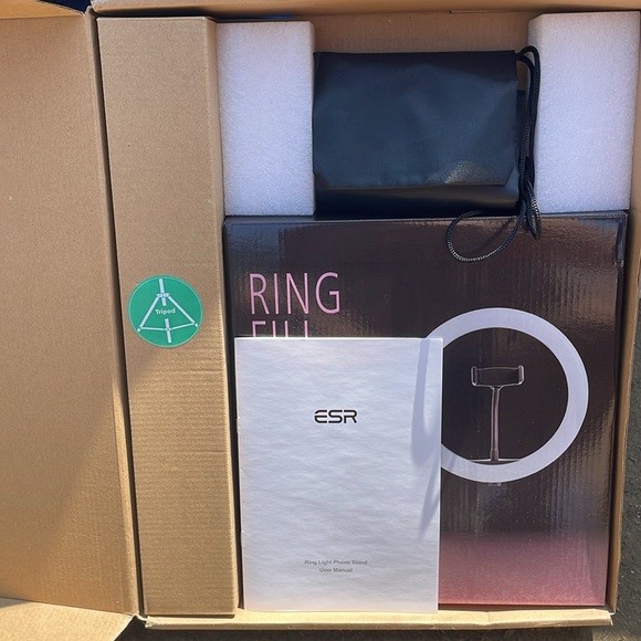 Ring Fill Light - Picture 2 of 4